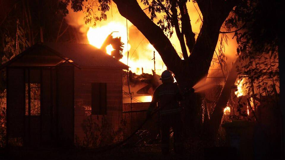 EASTER FIRE: QFES fight a fire on the Sunday morning of Easter in Cloncurry. Photo: Cloncurryphotography.