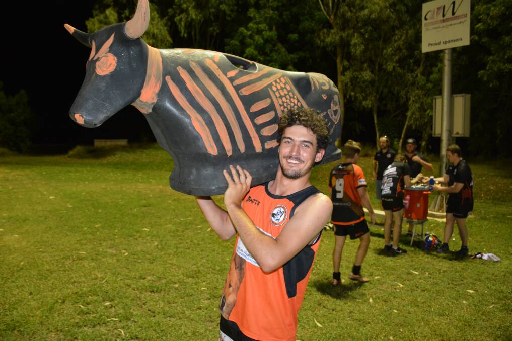 Warrigals player Wade Forster introduces us to Fernando the bull. 
