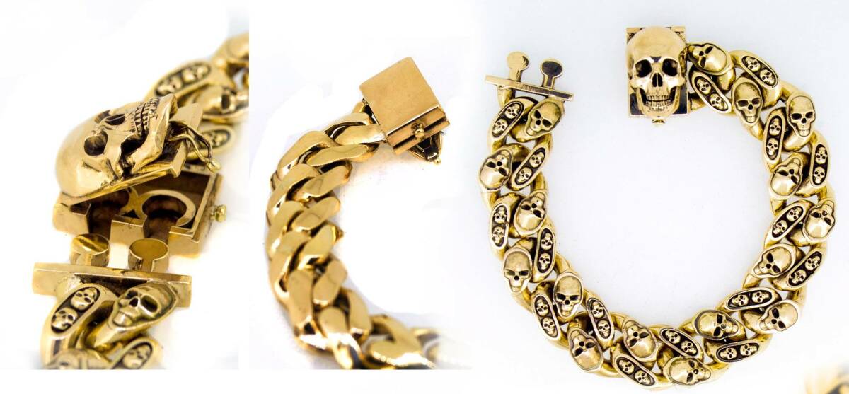 Custom made skull bracelet by Michaelangelo Grimaldi, 271 grams, 9 carat yellow gold.