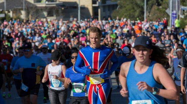 Glorious weather attracted a huge crowd to the Sun-Herald City2Surf. Photo: Michele Mossop