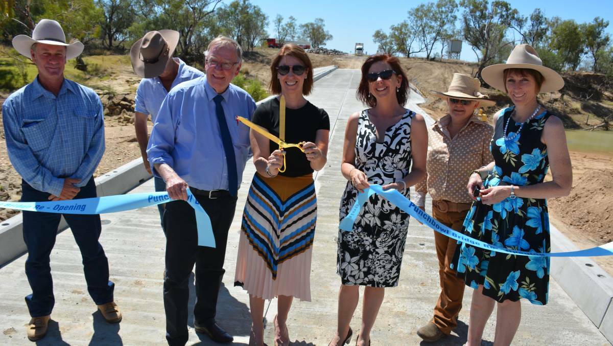 Senator Macdonald attends the re-opening of the Punchbowl Bridge in November with Mayor Belinda Murphy, local government minister Jennifer Howard and others.