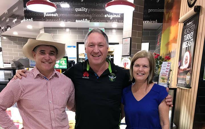 Robbie Mackay campaigning in the seat of Whitsunday with his candidate Jenny Whitney and local businessman and former NRL grand final winner Steve Jackson.