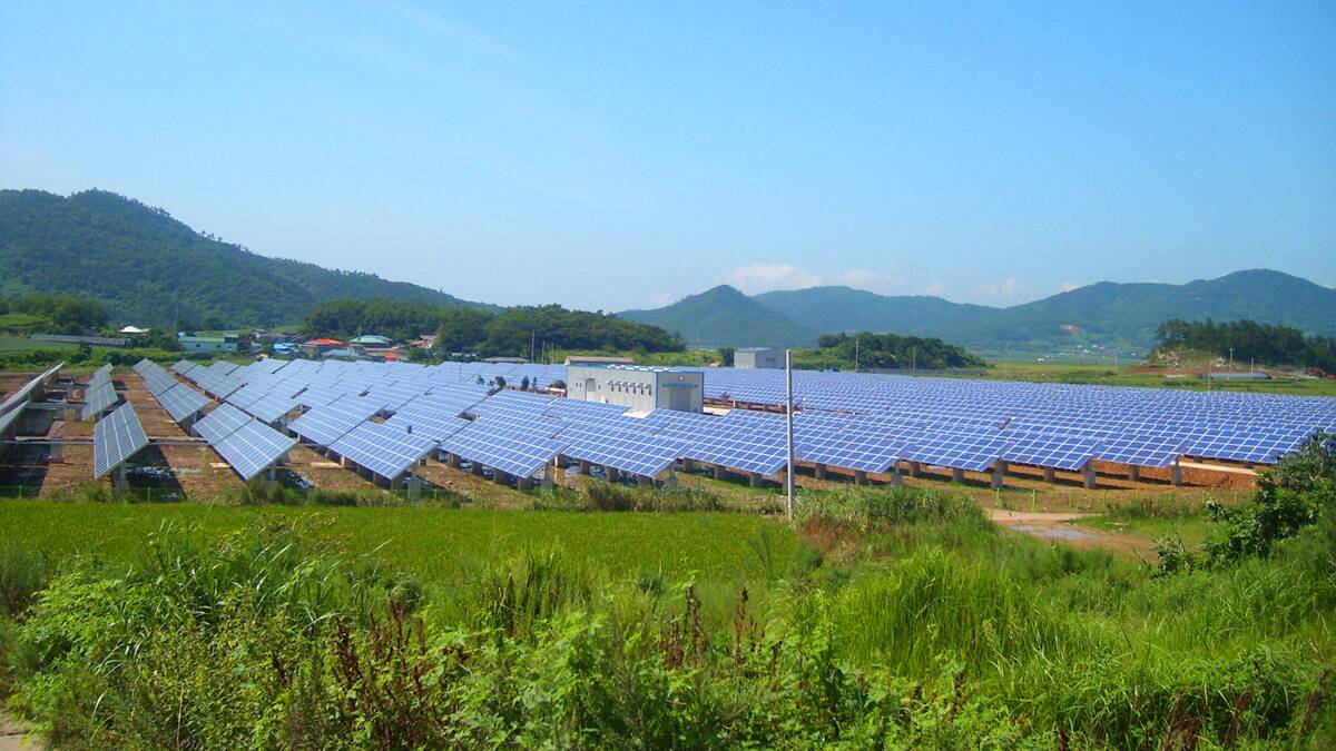 A solar plant in South Korea like what will be constructed near Hughenden. Photo: Windlab