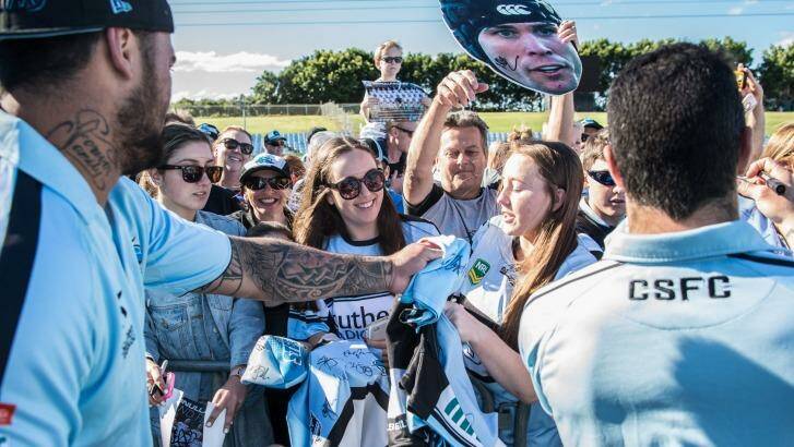 Cronulla players were given a tremendous reception from fans at Southern Cross Group Stadium. Photo: Wolter Peeters