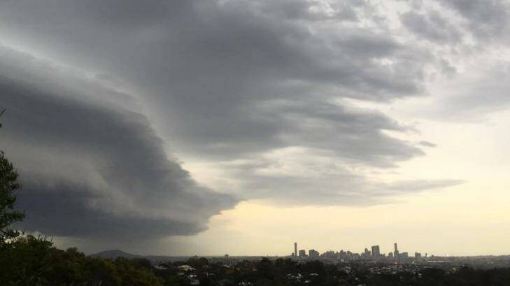 Christmas week in Brisbane will bring a mix of sunshine, rain and temperatures around the 30 degree mark. Photo: Jessica Vedelago and Higgins Storm Chasing