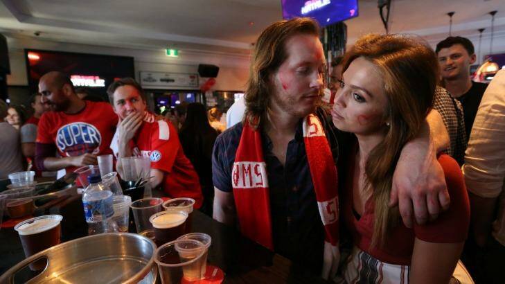 Sydney Swans fans watching the AFL grandfinal at the Light Brigade hotel in Woollahra 1st October 2016 Photo by Louise Kennerley smh Photo: Louise Kennerley
