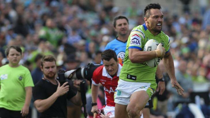 Canberra's Jordan Rapana on the charge. Photo: Graham Tidy