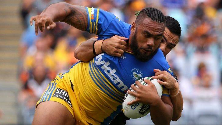 The Raiders could lure Junior Paulo to Canberra before the June 30 deadline. Photo: Matt Blyth/Getty Images 