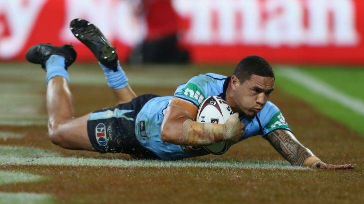 BRISBANE, AUSTRALIA - JUNE 22:  Tyson Frizell  of the Blues scores a try during game two of the State Of Origin series between the Queensland Maroons and the New South Wales Blues at Suncorp Stadium on June 22, 2016 in Brisbane, Australia.  (Photo by Mark Kolbe/Getty Images) Photo: Mark Kolbe