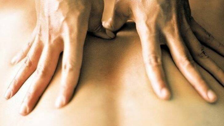 massage HANDS


generic massage  back