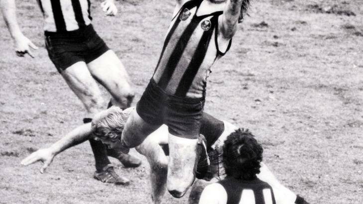 Billy Picken takes a screamer in the 1979 grand final. Photo: John French