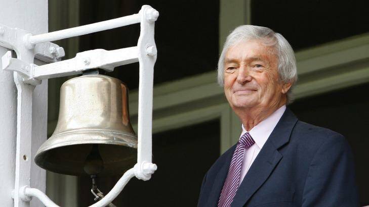Richie Benaud rings the bell at Lord's in 2009. Photo: File
