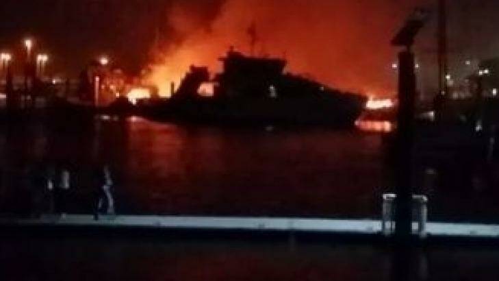 Two boats were destroyed in a boat fire on Saturday night at Yeppoon. Photo: The Morning Bulletin