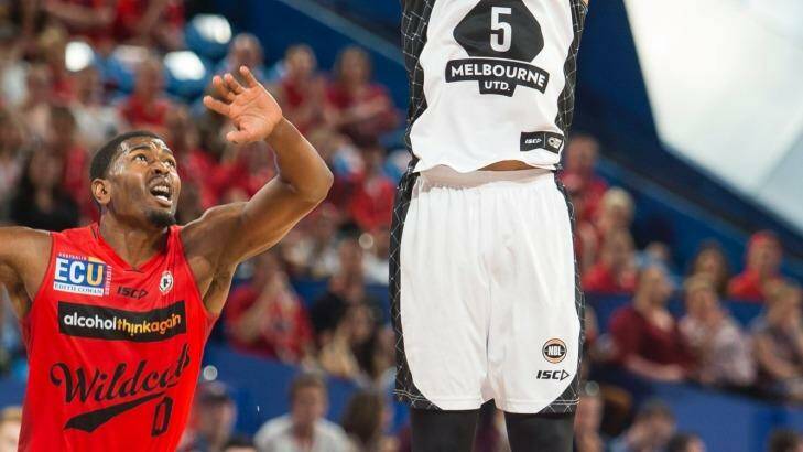 Hot shot: United's Stephen Holt scored five three-pointers in the first quarter. Photo: NBL