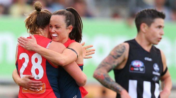 Daisy Pearce celebrates a goal with Jessica Anderson. Photo: AFL Media/Getty Images