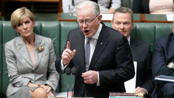 Andrew Robb makes a point during question time in September 2015. Photo: Alex Ellinghausen