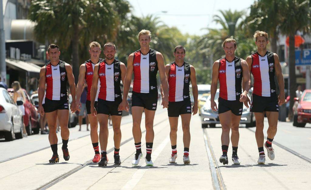 Saints captain Nick Riewoldt poses for a photo with the St Kilda leadership group in Acland Street. Photo: Patrick Scala