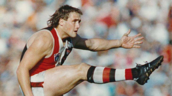 Bring back the superstars: Tony Lockett is often remembered as a players fans from all teams enjoyed watching. Photo: Fairfax Photographic