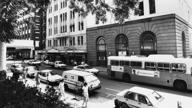 Elizabeth Street looking from the Creek Street area, Brisbane, 1990. Photo:  Photo: State Library of Queensland