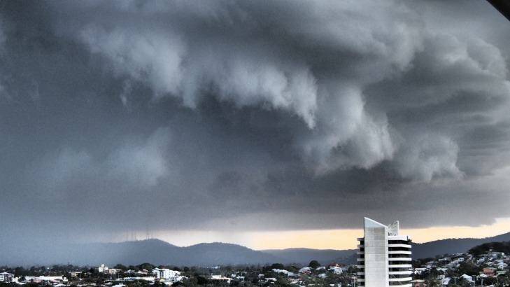 Energex denies ETU claims it only dispatched six crews between 11pm and 4.30am following the storm. Photo: Clare Green
