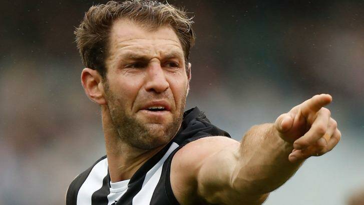 MELBOURNE, AUSTRALIA - JUNE 05: Travis Cloke of the Magpies points during the 2016 AFL Round 11 match between the Collingwood Magpies and Port Adelaide Power at the Melbourne Cricket Ground on June 5, 2016 in Melbourne, Australia. (Photo by Michael Willson/AFL Media/Getty Images) Photo: Michael Willson/AFL Media