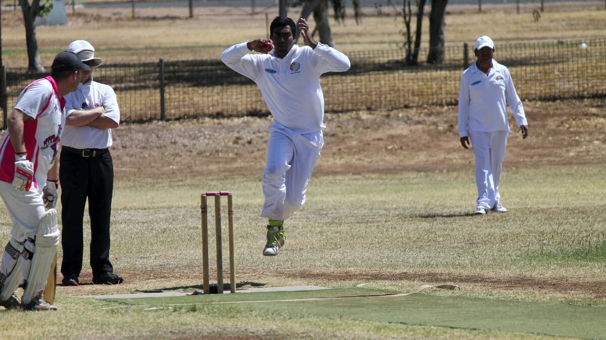 NEW CHALLENGE: Isa Challengers bowler Melwin Jerome will cause the Western Bulls batsmen issues at Sunset Oval.