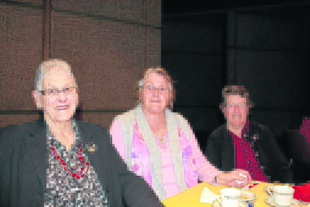 CATCH UP: Muriel Ray, Caryll Evans, and Edna Russell catch up for a cuppa.