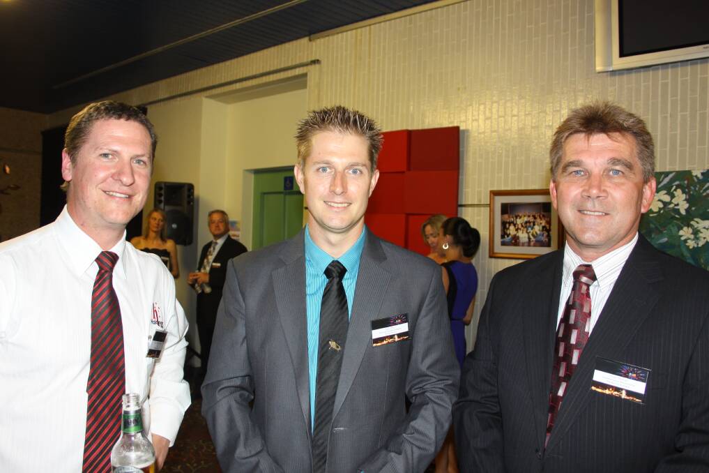 CHIT CHAT: From left, Albert Hakfoort Junior, Alex Dorr and Peter Stewart.