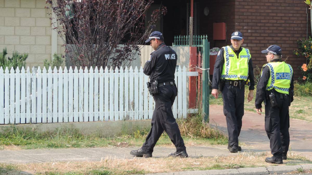 Police searched a house on the corner of Moore Street and Hayes Street on Friday morning in Bunbury in connection to the Australind explosives mystery.