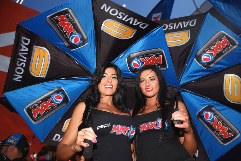 Fans, drivers and cars, all the action at the 2013 Bathurst 1000. 