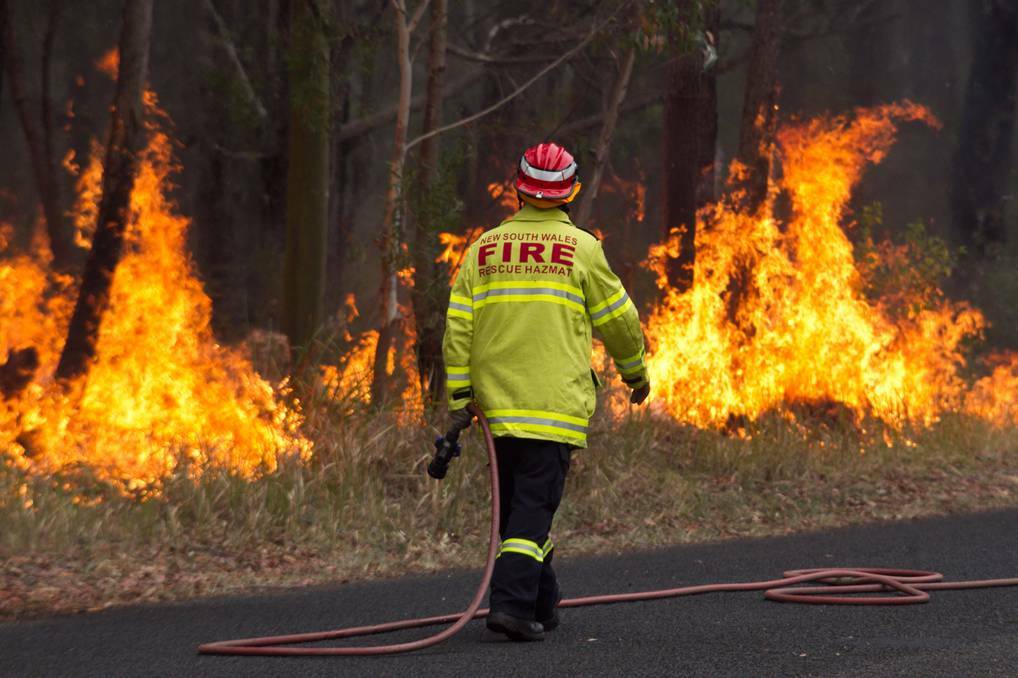  Fire services carry out controlled burns at Chapman Parade, Faulconbridge on Tuesday. Picture: Geoff Jones