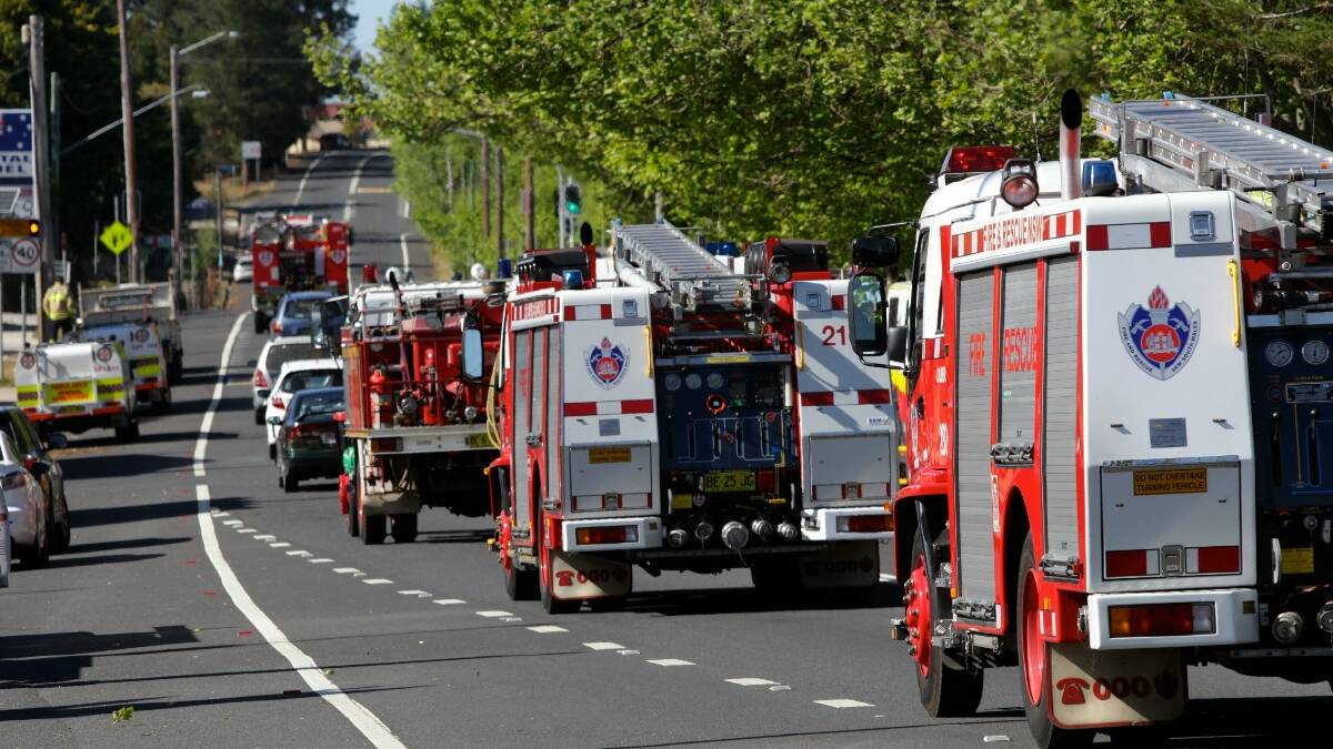 RFS and NSW Fire and Rescue on the Great Western Highway in Blackheath in preparation for worsening conditions. Picture: Dallas Kilponen