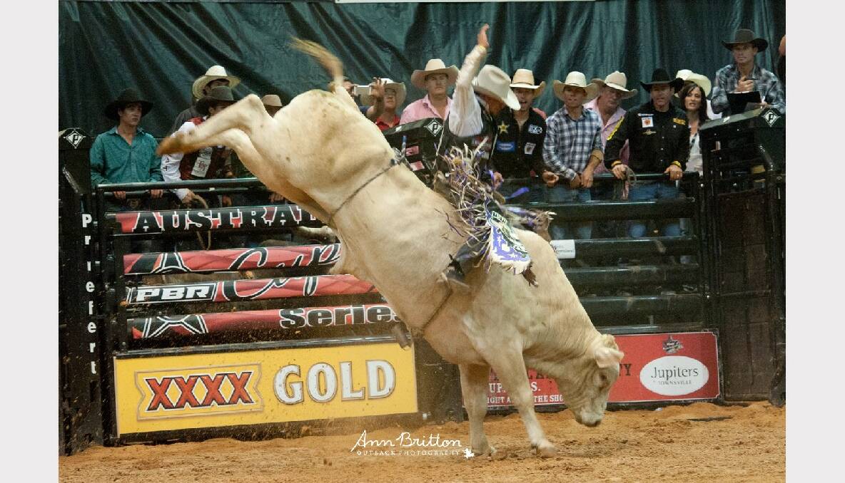 Chase Outlaw, Arkansas, The Hump.