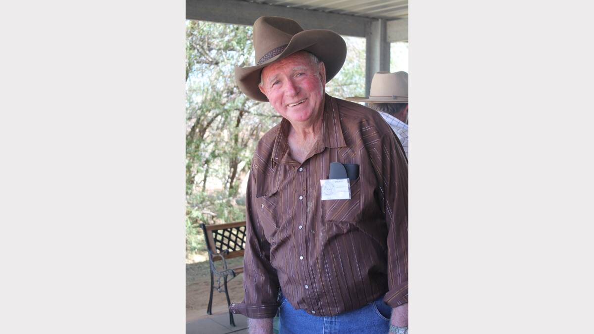 SPINNIN' A YARN: Gordon Storer told the lunch crowd tales about mustering cattle across Queensland with the help of famous Indigenous trackers.