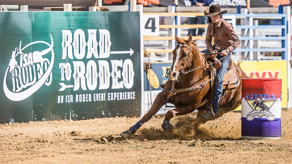 Current Australian and Mount Isa champions Kerrie Holder and Dually stop the clock in 15.895 seconds in the first section of the ladies open barrel race. Picture supplied.