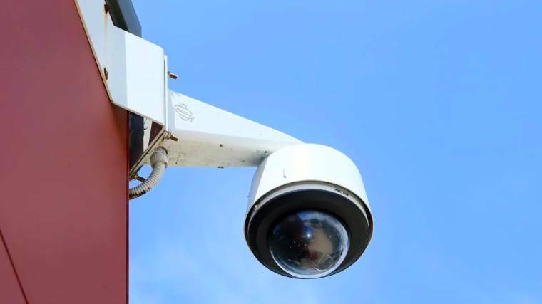 Work began on Tuesday to install more CCTV camera's around the City.