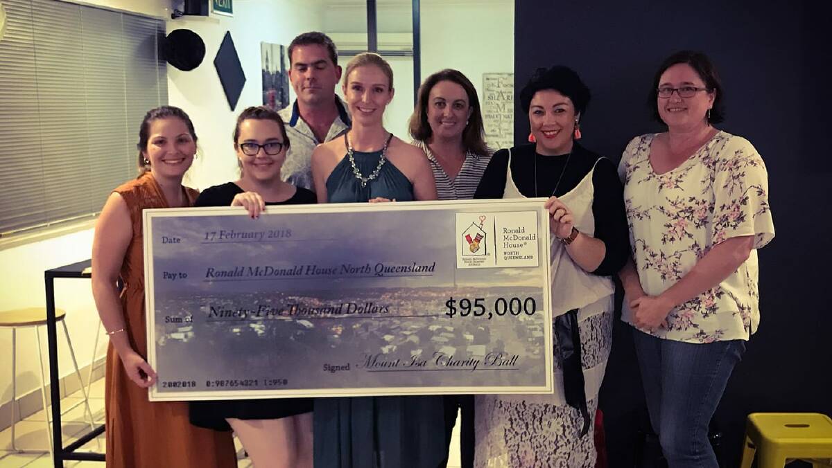 The Ball Committee and CEO Amy Cooper with the $95,000 donation cheque.
Naomi Hart, Jess Kitchin, Ryan Mackenzie, Amy Cooper, Kate Brewster, Larah Puttock and Maree Carland.