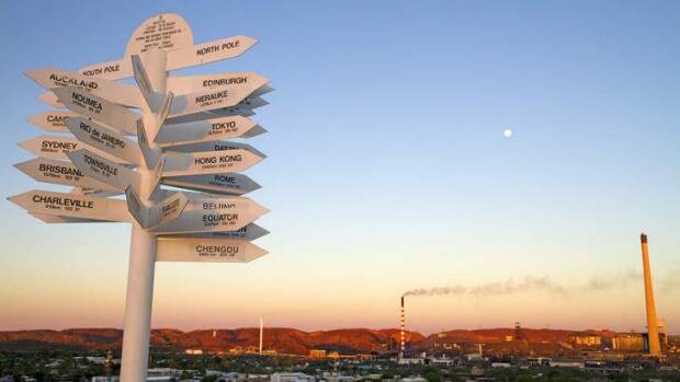 Interpretative signs will be installed at Mount Isa Lookout. 