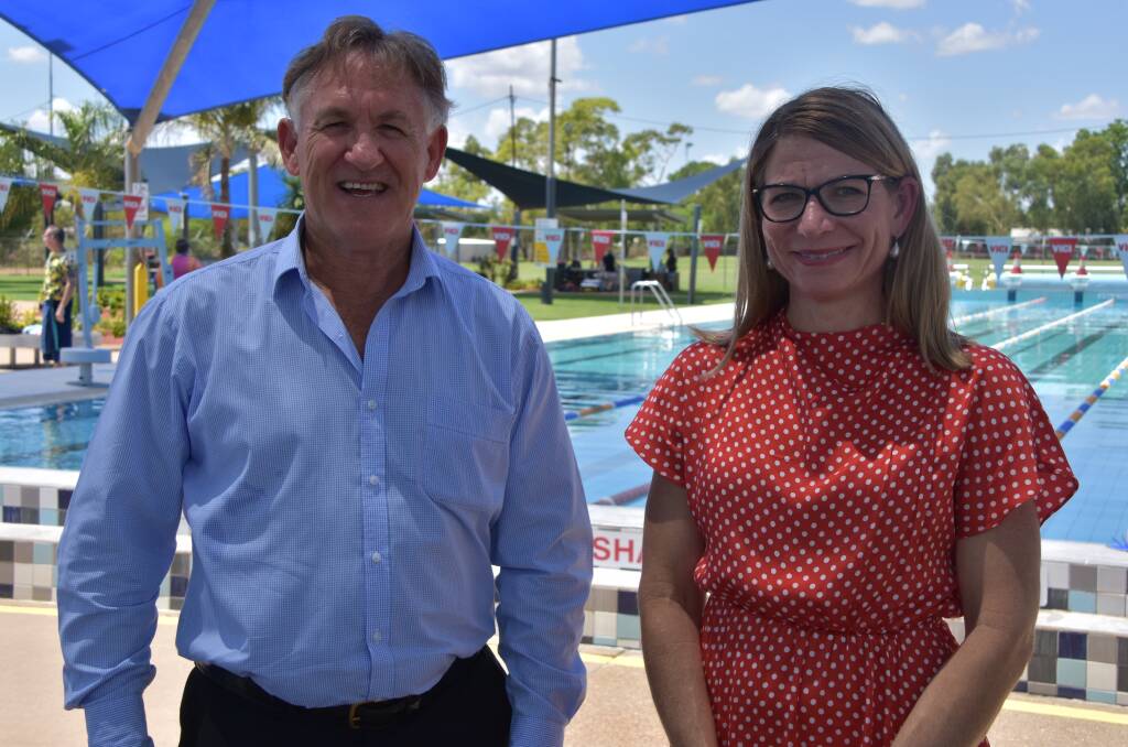 RE-CONTEST: Deputy Mayor Phil Barwich and Mayor Joyce McCulloch announce their current Council will enter as a team in the 2020 Local Government Election. Photo: Samantha Campbell.