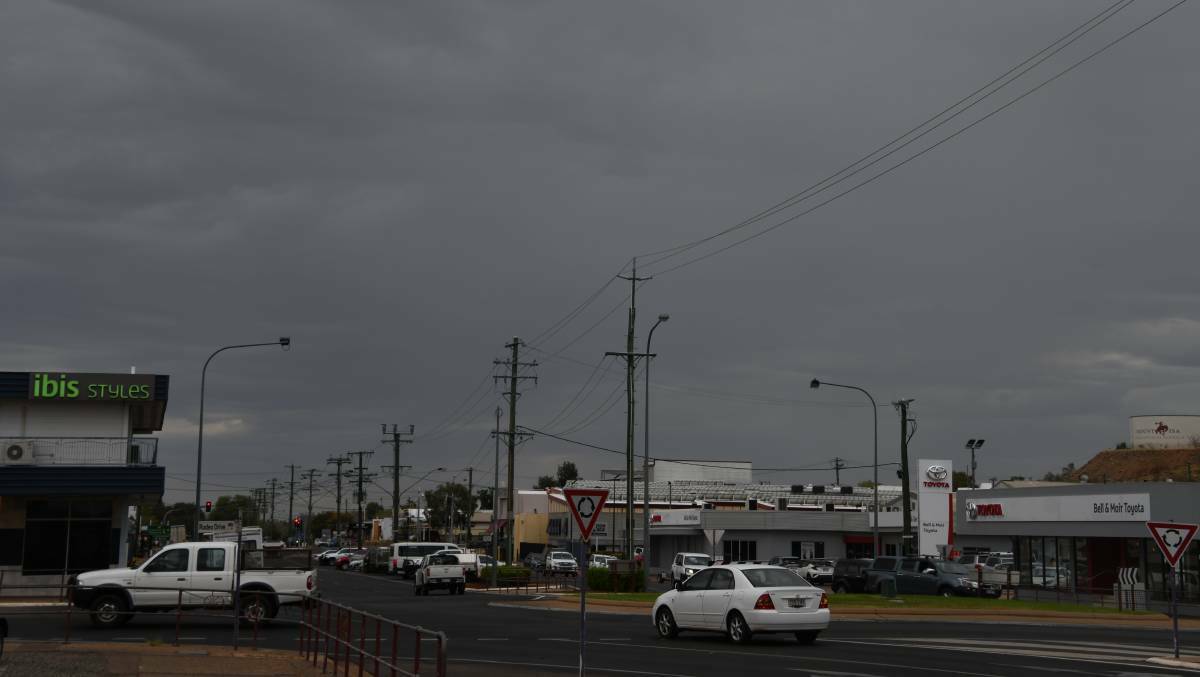 More rain fell in Mount Isa yesterday but there is less chance of rain for the weekend.