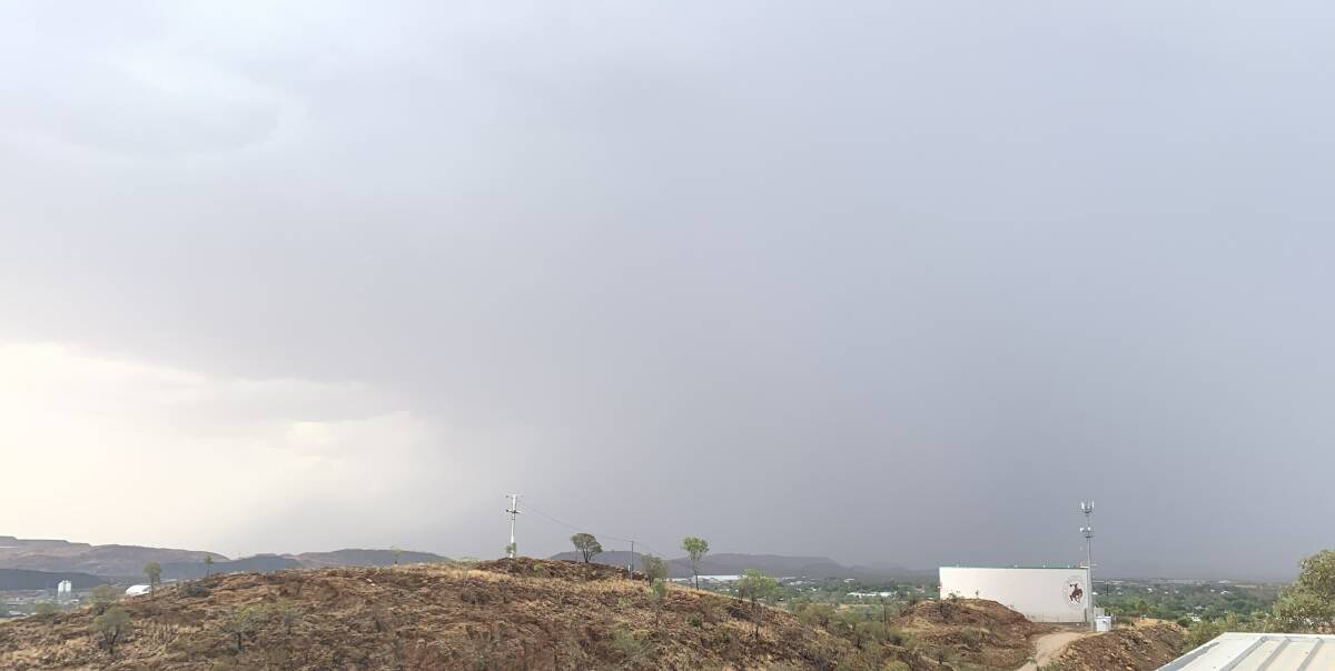 The thunderstorm hit Mount Isa before moving towards the north. Photo: Samantha Campbell.