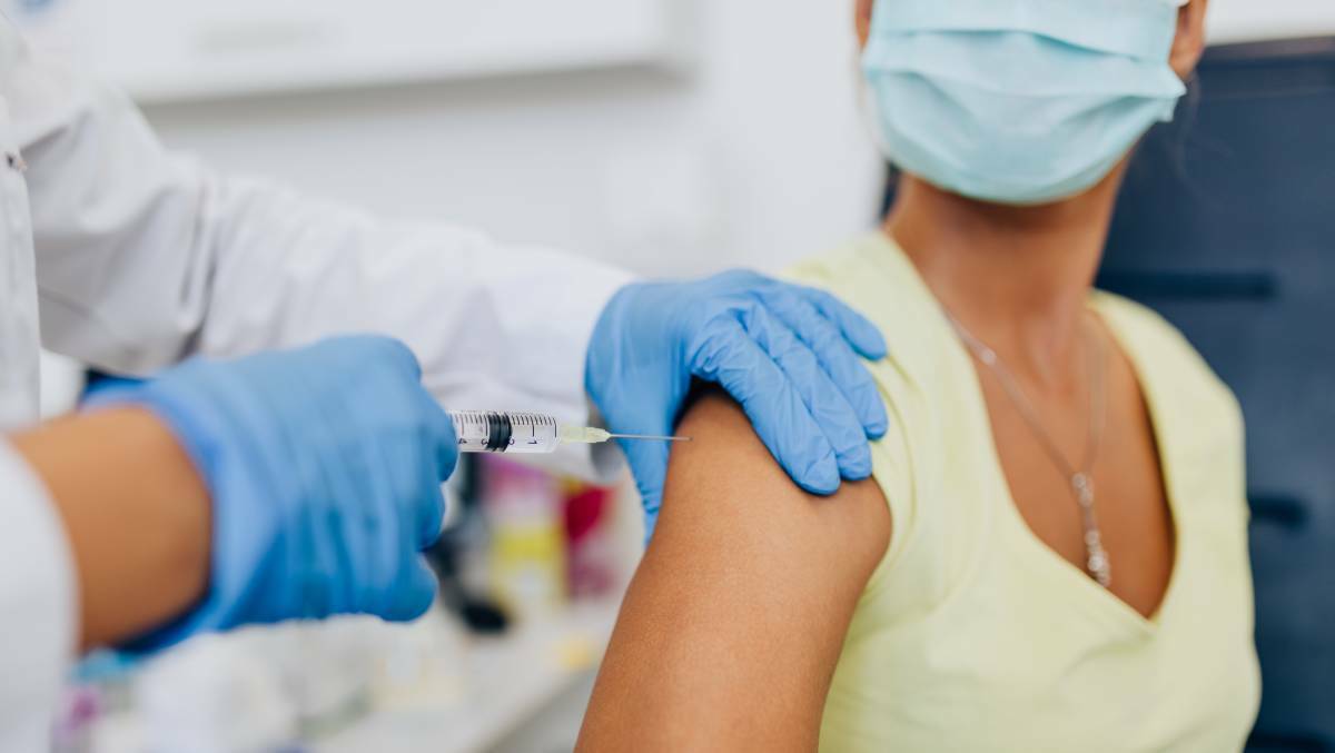 The North West Hospital and Health Service is encouraging the community to take precautions as flu, and COVID-19 increase across Queensland and tourists arrive in large numbers. Photo: Shutterstock