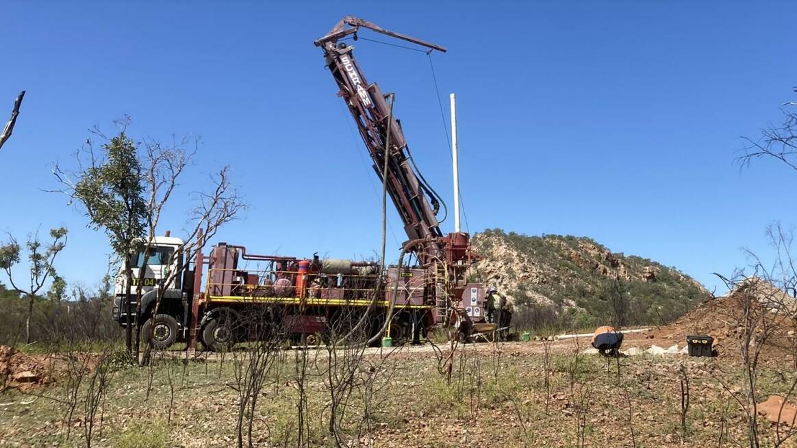 Cooper Metals says its Mount Isa exploration efforts have yielded a shallow copper discovery at the King Solomon copper-gold prospect.