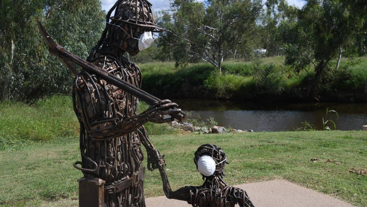 Miner and Child statue, Mount Isa.