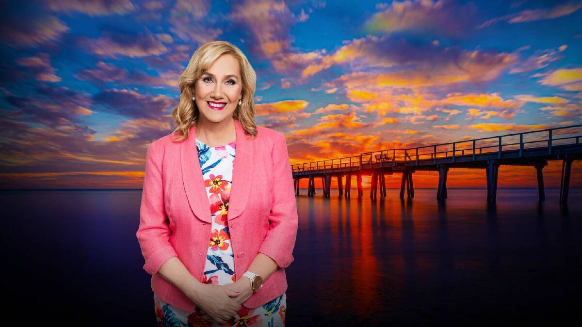 The long-range forecast is for fun, flashbacks and fashion when ABC's revered weather presenter Jenny Woodward takes her one-woman stage show to Hughenden.