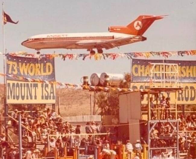 An Ansett Boeing 727 lands at Mount Isa during the 1973 rodeo. Photo: Richard Mansell
