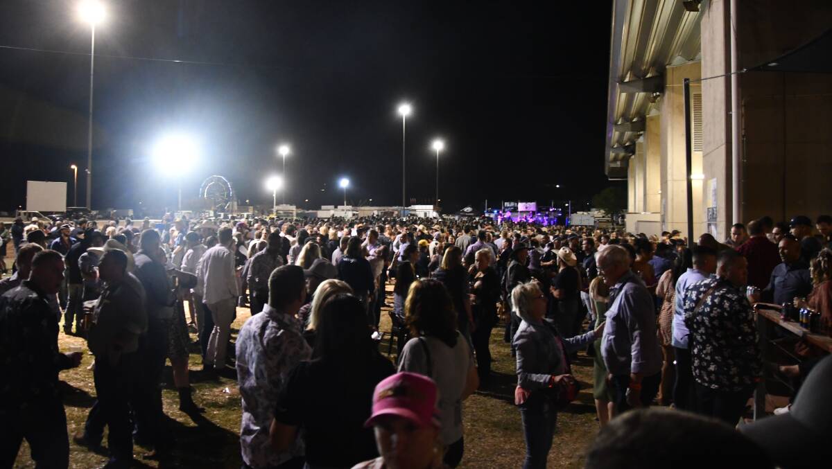There was a full house at the Mailman Express in Mount Isa Rodeo Week though some ticketholders missed out.