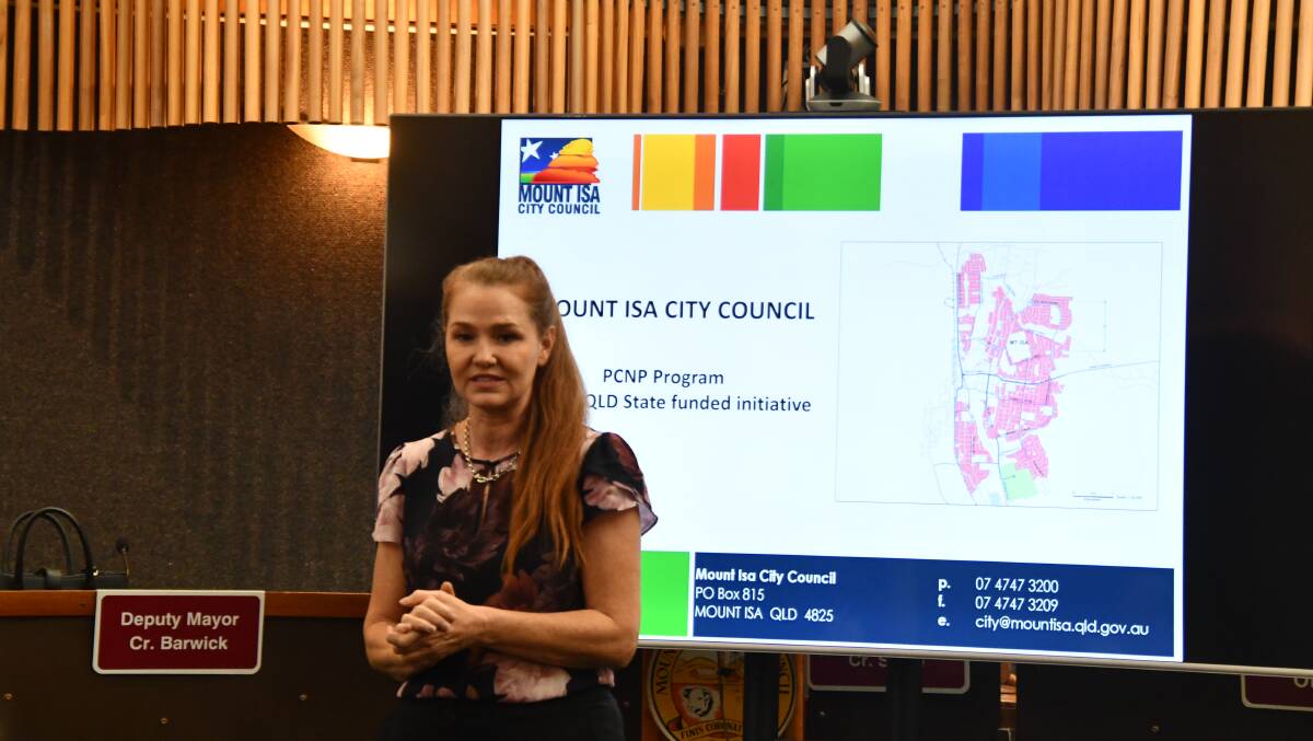 Mayor Danielle Slade speaks at the council community consultation session on Tuesday.