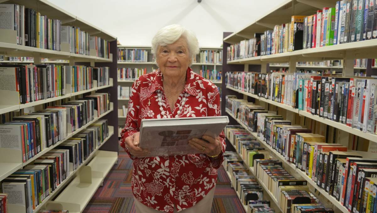 Pat at the Mount Isa Library.