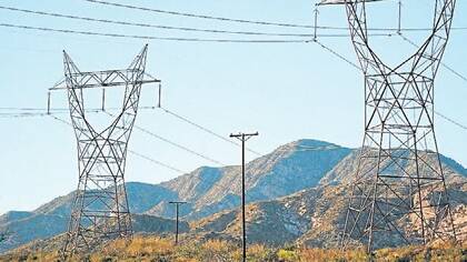 CopperString will build a high voltage powerline from Townsville to the North West.